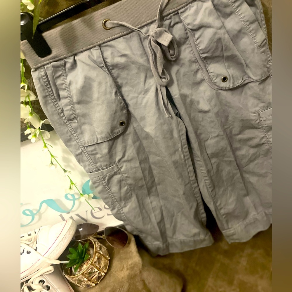 ‼️3/$33‼️ ⭐️🌹OLD NAVY KHAKI SHORTS🌹⭐️